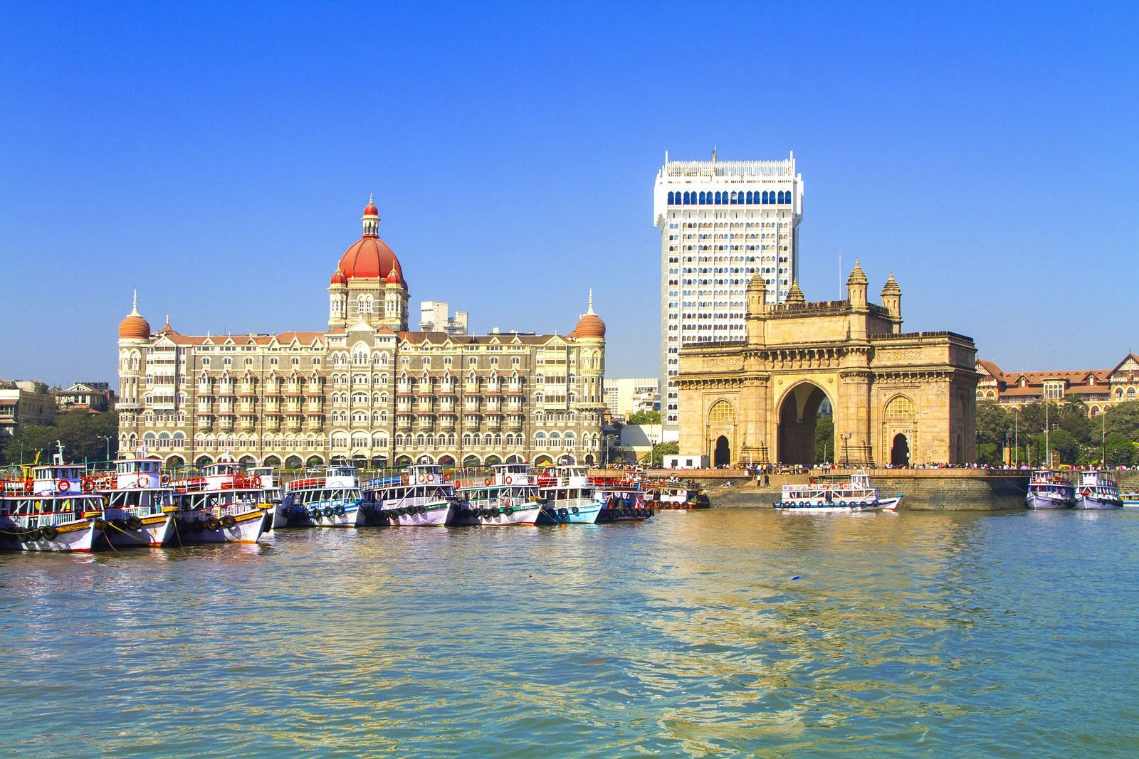 मुंबई ने 2024 के हुरुन ग्लोबल रिच लिस्ट के अनुसार एशिया के बिलियनेयर हॉटस्पॉट के रूप में बीजिंग को हराया है।