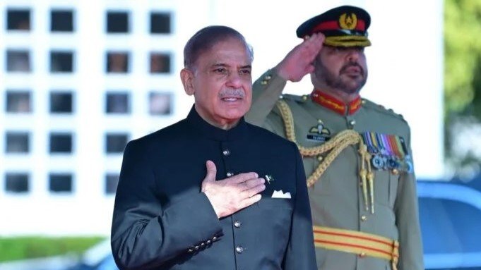 “Prime Minister Shehbaz Sharif Bans Red Carpets to Trim Spending: Austerity Takes Center Stage”