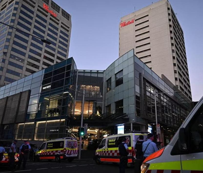 “Could be an Act of terrorism” : 5 killed by stabbing, by a man in Sydney Mall.